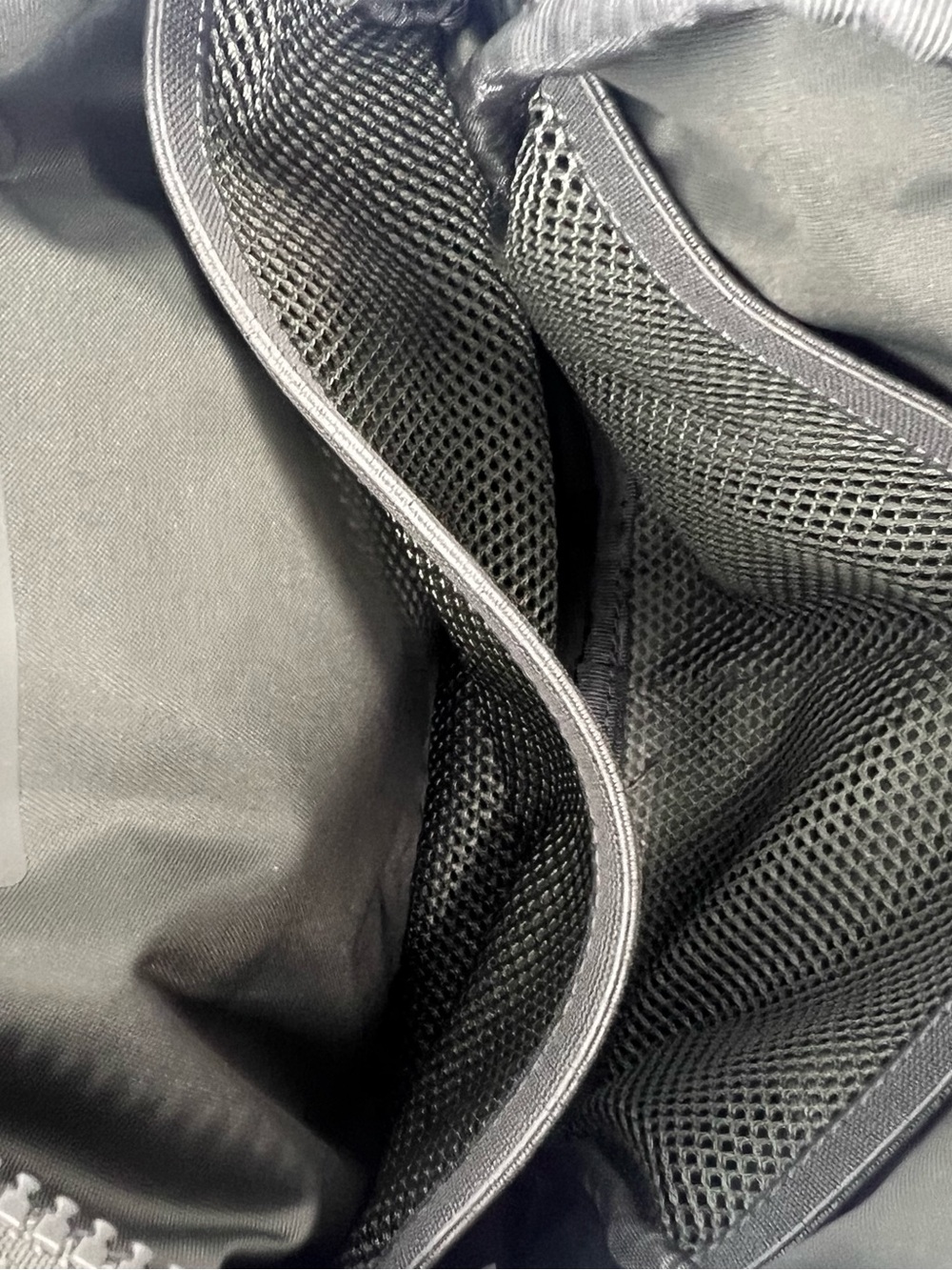 Lululemon Everywhere Belt Bag Green Crossbody Waist Pack Unisex - Picture 8 of 9